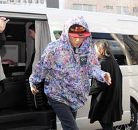 東京・南青山のＷＡＬＬ＆ＷＡＬＬに入るロンドンブーツ１号２号の田村淳＝（撮影・堀内翔）