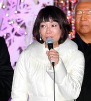 涙ながらに思いを語る堀ちえみ＝東京・カレッタ汐留（撮影・高石航平）