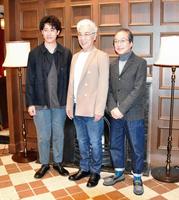 合同取材会を行った（左から）大泉洋、イッセー尾形、小日向文世＝東京・赤坂プリンスクラシックハウス
