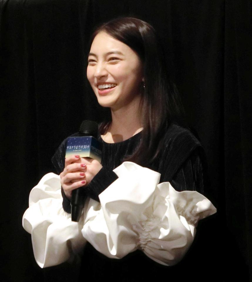 　公開記念舞台あいさつに登場した久保田紗友＝川崎ＴＯＨＯシネマズ