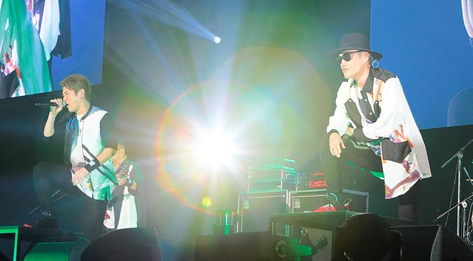 　ライブを行ったＦＬＯＷ＝千葉・幕張メッセ