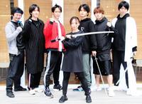 殺陣初挑戦となる今泉佑唯（中央）