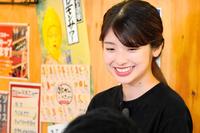 初アシスタントを務めた関西テレビ新人の舘山聖奈アナウンサー