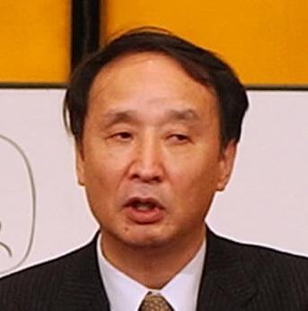 　金子勝氏
