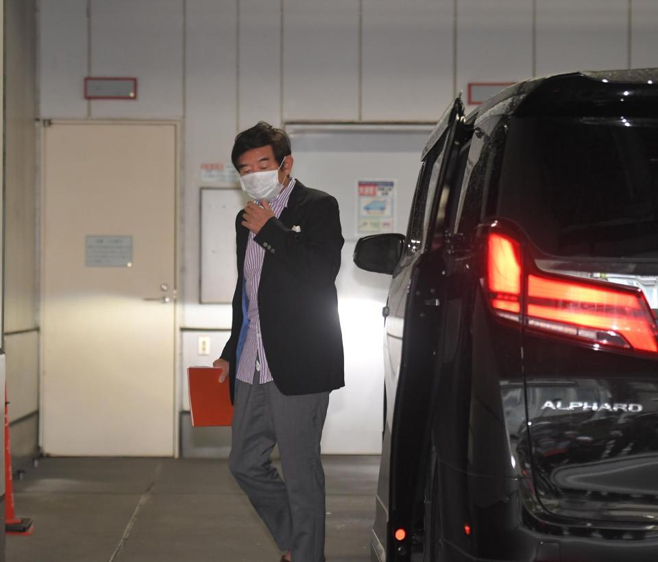 マスク姿で現れた石田純一＝東京・文化放送（撮影・高石航平）