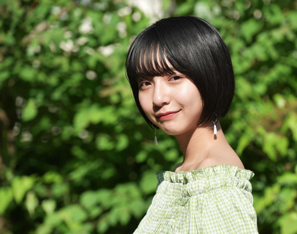 山之内すず】サイン チェキ タレント 芸能人 非売品 当選品 写真 直筆