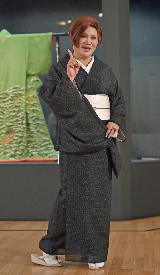 　シックな着物姿で〝着物愛〟を語るＩＫＫＯ＝東京・上野の東京国立博物館平成館