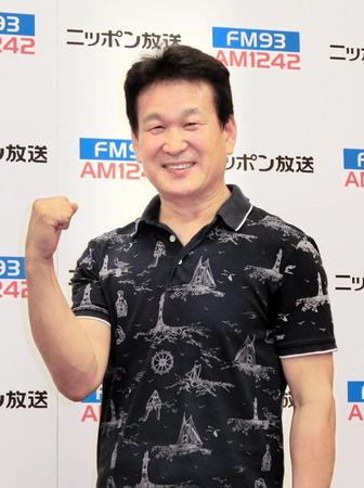 ６日にスタートした「辛坊治郎　ズーム　そこまで言うか！」への意欲を語った辛坊治郎氏＝東京・ニッポン放送