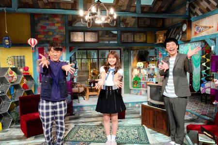 「鎮まれ！もったいないオバケちゃん」のオープニングトークを行った（左から）藤本敏史、渋谷凪咲、川島明