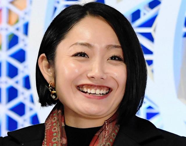 安藤美姫 セクシー！」「べっぴんしゃん」安藤美姫が公開した“妖艶なモノクロ