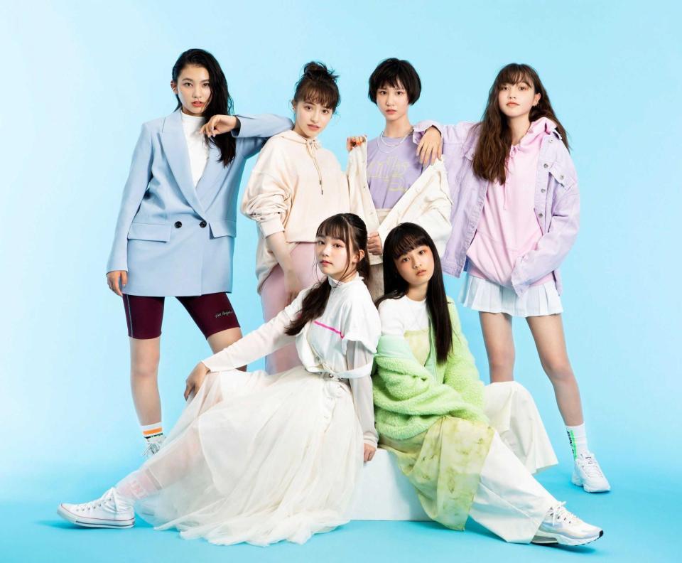 　８２１（ハニー）の（前列左から）レイア、リコ（後列左から）カンナ、エマ、ユリナ、アオ（撮影：ＮＤ　ＣＨＯＷ）