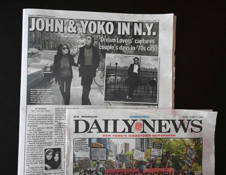 　１２日付のニューヨーク地元紙デーリー・ニューズに掲載されたジョン・レノンさん写真集の紹介記事（共同）