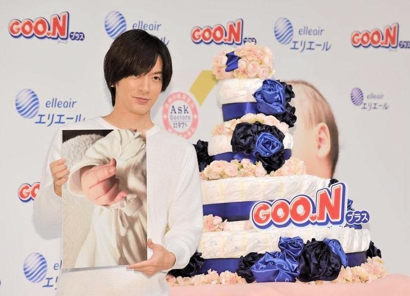 　まな娘が“ウィッシュポーズ”したことを報告したＤＡＩＧＯ＝都内