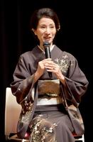 　渡哲也さんとの思い出を語る松原智恵子＝東京・大田区民プラザ（撮影・出月俊成）