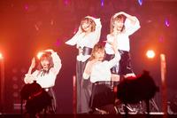 吉田朱里卒業コンサートで集結した女子力ユニット「Ｑｕｅｅｎｔｅｔ」の（左から）村瀬紗英、太田夢莉、渋谷凪咲、吉田朱里（Ｃ）ＮＭＢ４８