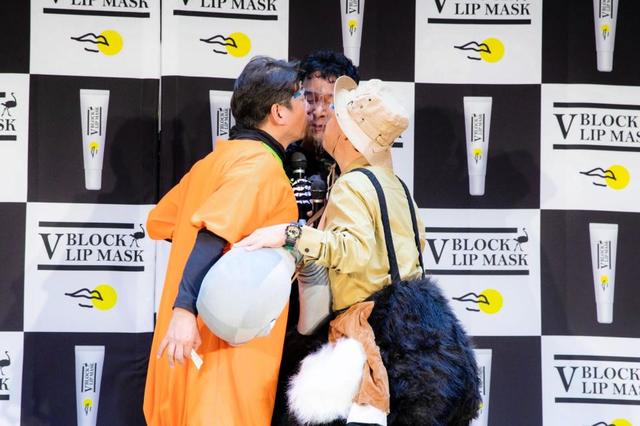 ダチョウ倶楽部がフェースシールド越しの キス芸 解禁 ３人で何かやるのは楽しい 芸能 デイリースポーツ Online
