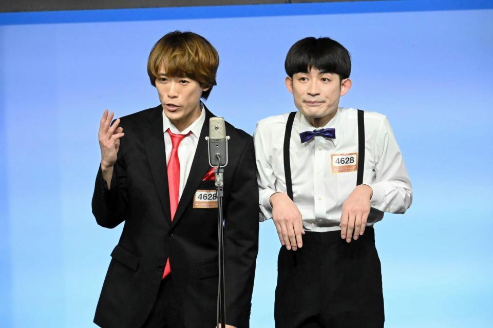 「おつゆ」の越岡裕貴（左）と松崎祐介（Ｃ）Ｍ-１グランプリ事務局