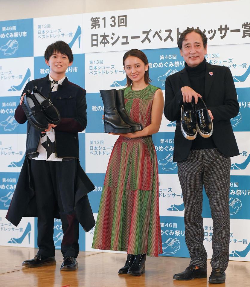岡田結実 シューズベストドレッサー賞副賞の靴はデートで 恋愛解禁なので 芸能 デイリースポーツ Online 岡田結実 シューズベストドレッサー賞副賞の靴はデートで 恋愛解禁なので 芸能 デイリースポーツ Online