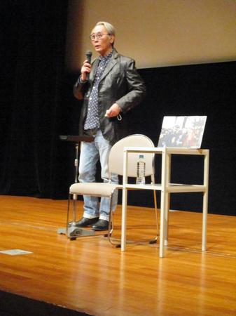 渡哲也さんの追悼上映会でトークショーを行った木村大作監督＝東京・文京シビックホール