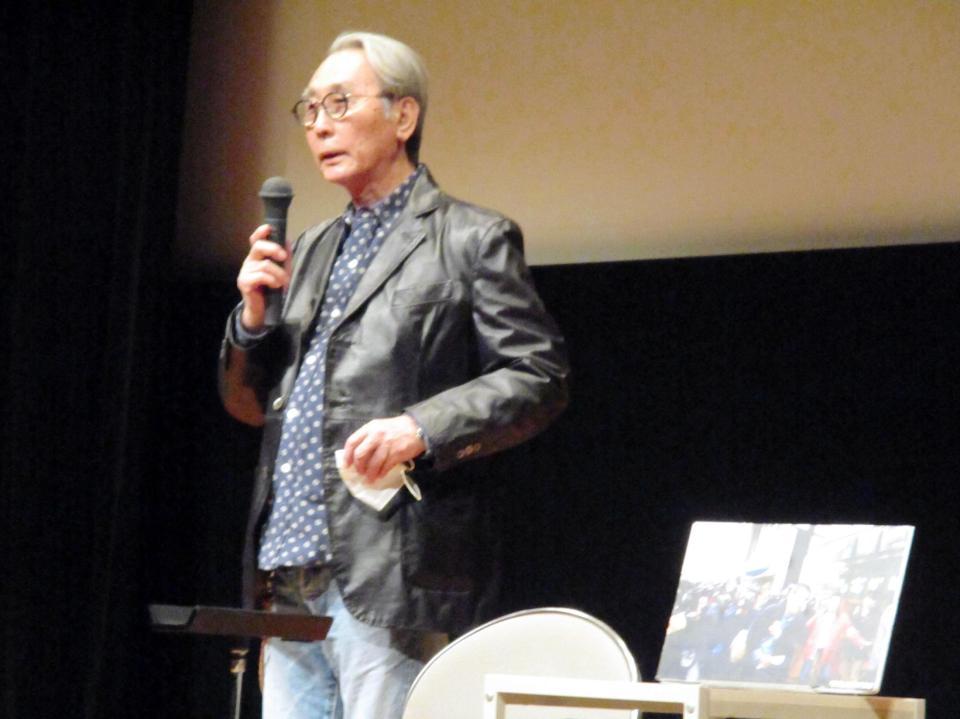 　渡哲也さんの追悼上映会でトークショーを行った木村大作監督＝東京・文京シビックホール
