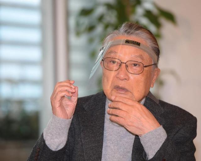 伊東四朗 小松政夫さん悼む 一緒に戦った戦友 訃報に 立ったまま茫然自失 芸能 デイリースポーツ Online 伊東四朗 小松政夫さん悼む 一緒に戦った戦友 訃報に 立ったまま茫然自失 芸能 デイリースポーツ Online
