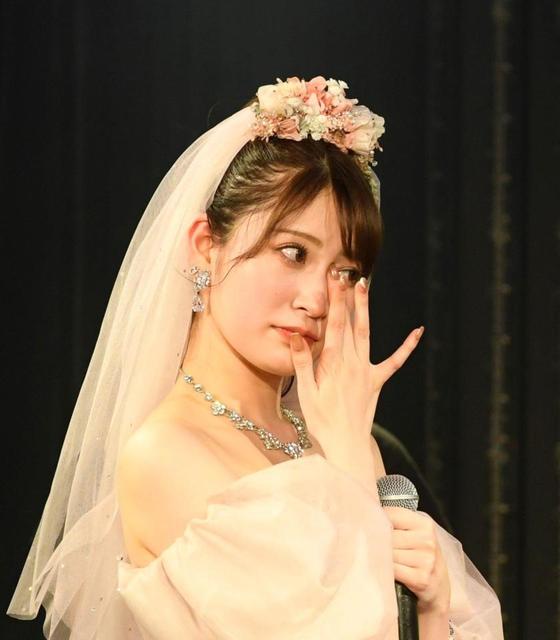 値下げ★早期配送★レア商品★吉田朱里　卒業ドレス　アカリン　ワンピース　ドレス NMB吉田朱里、涙の卒業公演 10年間のアイドル人生に幕「NMBが