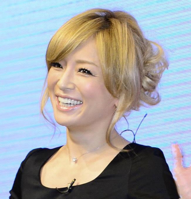 浜崎あゆみ 新型コロナウイルス濃厚接触者に スタッフが感染 ３１日の配信中止に 芸能 デイリースポーツ Online