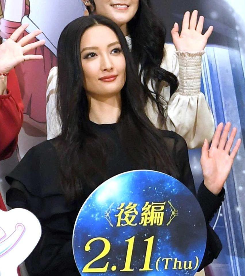 菜々緒 セーラームーン 声優で出演し感無量 芸能 デイリースポーツ Online