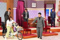 　菅野美穂は子供を乗せた自転車の乗り方を伝授するが…