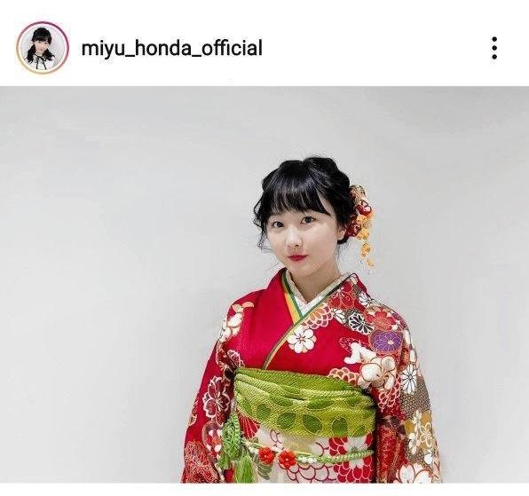 晴れ着姿で新成人をお祝いした本田望結のインスタグラム@miyu_honda_officialより