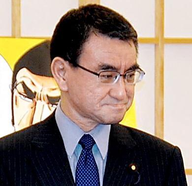 　河野太郎氏