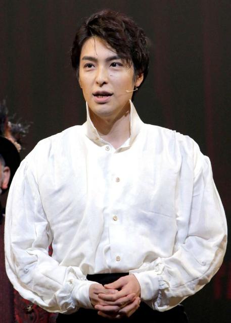 三浦春馬さんへ捧ぐ…代役の海宝直人「必ず届ける」 舞台