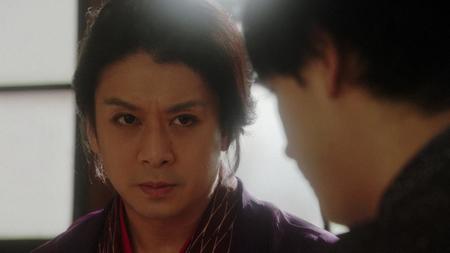 新劇団稽古場にて、一平（成田凌）からあることを言われる漆原（大川良太郎）