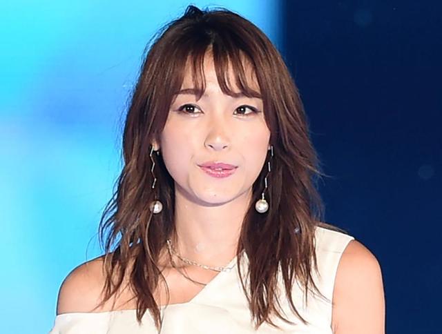 木下優樹菜さん キャミ１枚写真多くで 寒くない 露出狂 と心配の声も 芸能 デイリースポーツ Online