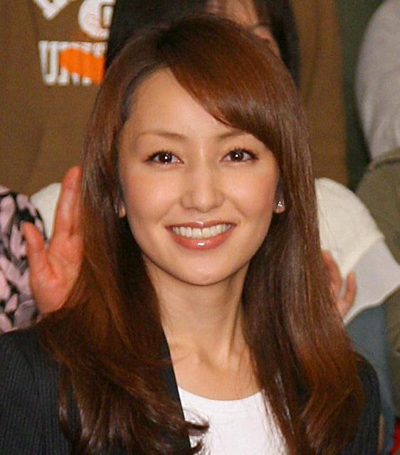 矢田亜希子 ユニクロにバレンシアガのバッグ 私服コーデに すごい素敵 の声 芸能 デイリースポーツ Online