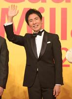 　授賞式に登場した郷ひろみ＝パレスホテル東京（撮影・三好信也）