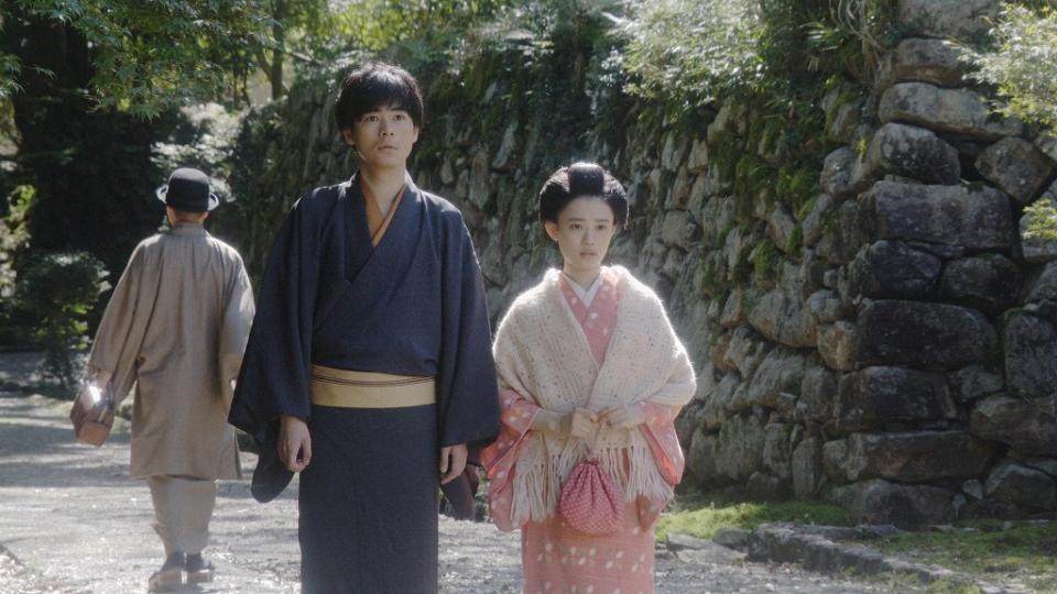 千代（杉咲花）は一平（成田凌）と、一平の母を訪ねて京都の嵐山へ