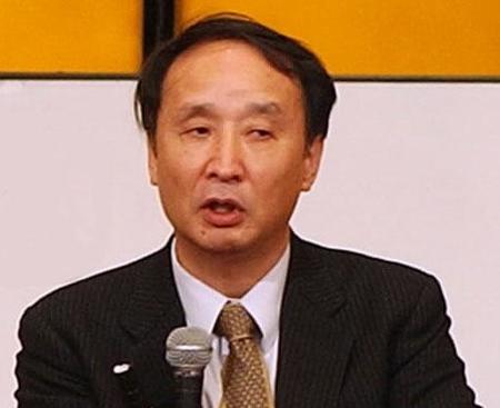 　金子勝氏