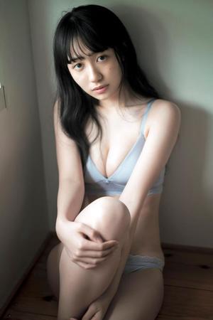 長尾しおり「少女以上、大人未満。」