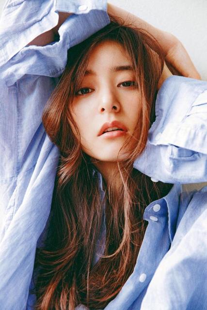 新木優子 裏側も 赤裸々に スタイルブック 新木式 発売 芸能 デイリースポーツ Online 新木優子 裏側も 赤裸々に スタイルブック 新木式 発売 芸能 デイリースポーツ Online