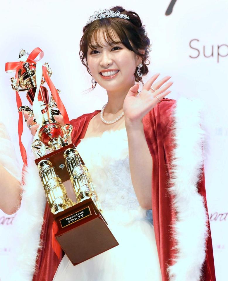 　グランプリに輝いた大原凪紗さん＝東京・ＷＩＴＨ　ＨＡＲＡＪＵＫＵ　ＨＡＬＬ（撮影・堀内翔）