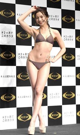 水着姿で美ボディーを披露したゆきぽよ＝東京ポートシティ竹芝（撮影・開出牧）　
