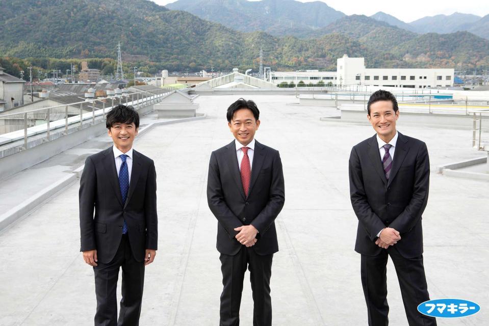 　新体制後初のＣＭに出演するＴＯＫＩＯ（左から）国分太一、城島茂、松岡昌宏
