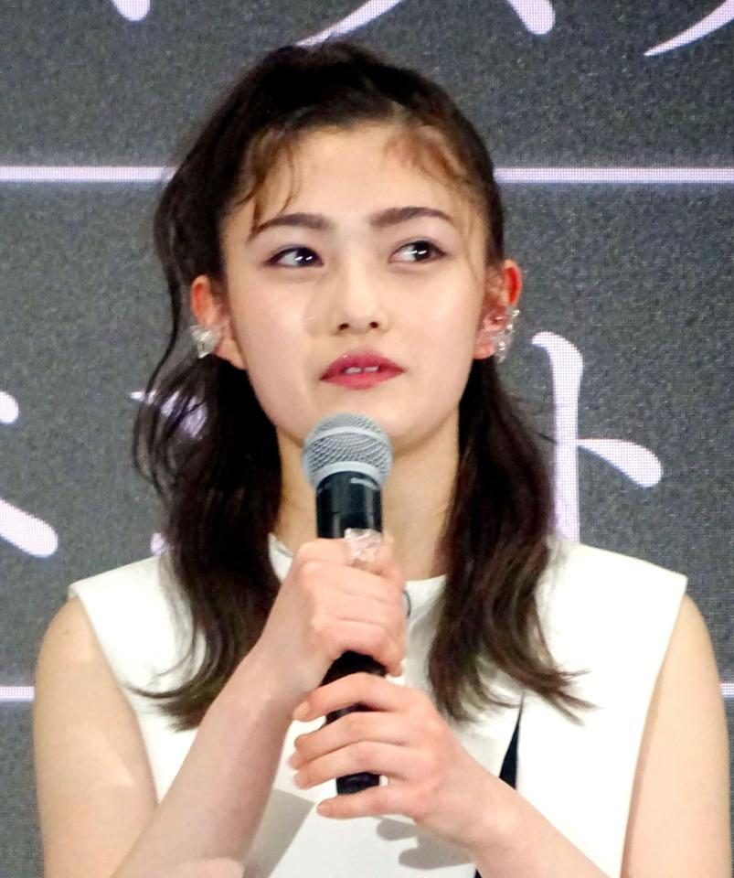 “細眉”で登場した井上咲楽