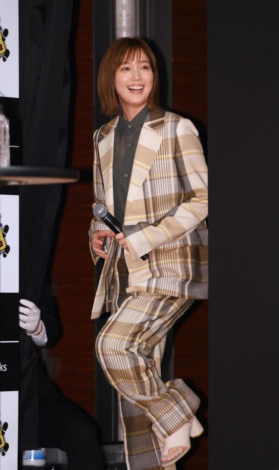 「ほんだのげーむ　タイトル発表会」に登場する本田翼＝東京・銀座の時事通信ホール（撮影・堀内翔）