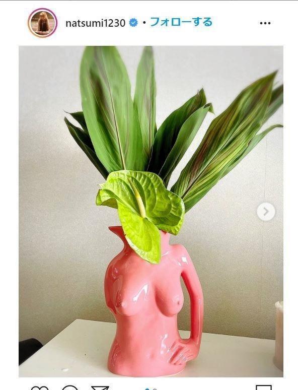 小川菜摘 自宅リビングの花瓶が個性的 どこで買えますか の声 芸能 デイリースポーツ Online