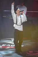 　熱唱するＥＸＩＬＥ　ＳＨＯＫＩＣＨＩ＝東京・新木場ＳＴＵＤＩＯ　ＣＯＡＳＴ（撮影・高石航平）