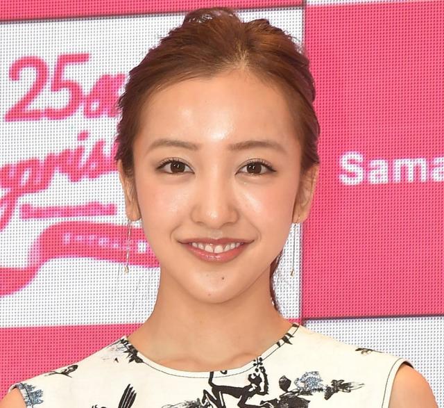板野友美 黒のシースルートップス姿に 可愛い 透明感たっぷり の声 芸能 デイリースポーツ Online