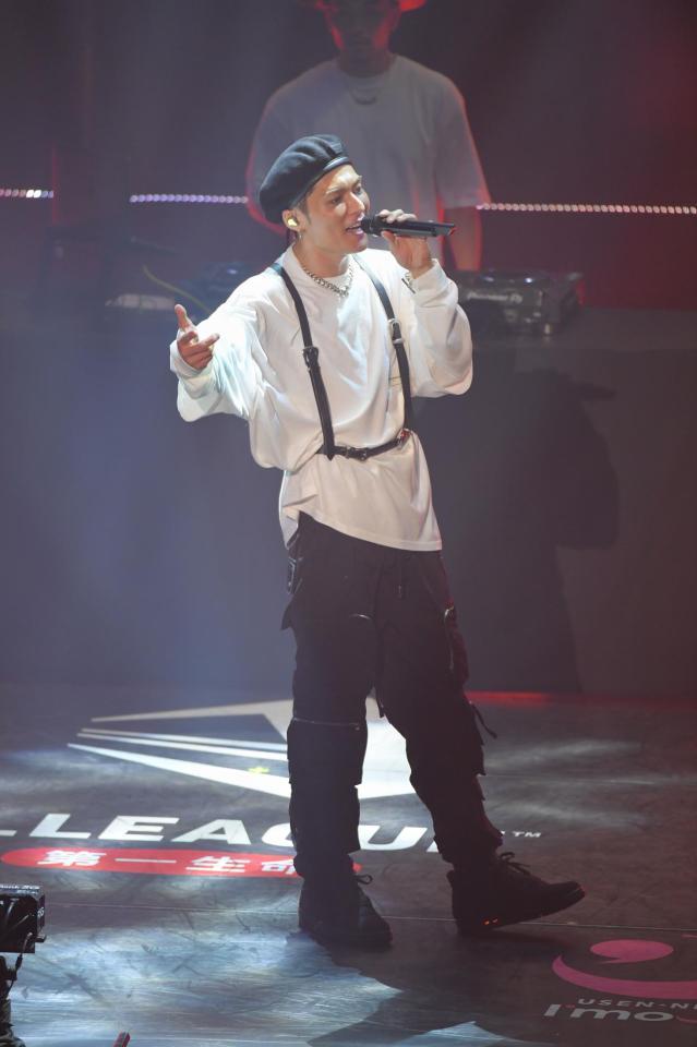 　熱唱するＥＸＩＬＥ　ＳＨＯＫＩＣＨＩ＝東京・新木場ＳＴＵＤＩＯ　ＣＯＡＳＴ（撮影・高石航平）