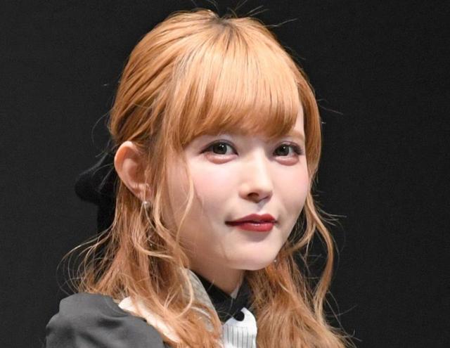益若つばさ gucciピンクパーカー着こなす デニムはおり カッコ可愛い 芸能 デイリースポーツ Online 益若つばさ gucciピンクパーカー着こなす デニムはおり カッコ可愛い 芸能 デイリースポーツ Online